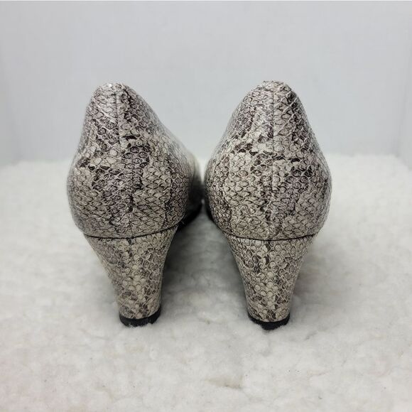 Cole Haan Women's Size 6.5  Gray Snake Grand Ambition 3" Wedge  Leather Pump - Picture 4 of 9